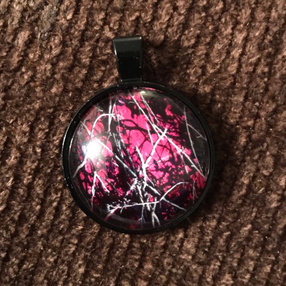 Pink camo pendant